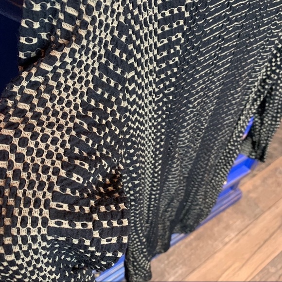 Tianello Black Textured Top Stretchy Long Small - Picture 4 of 4